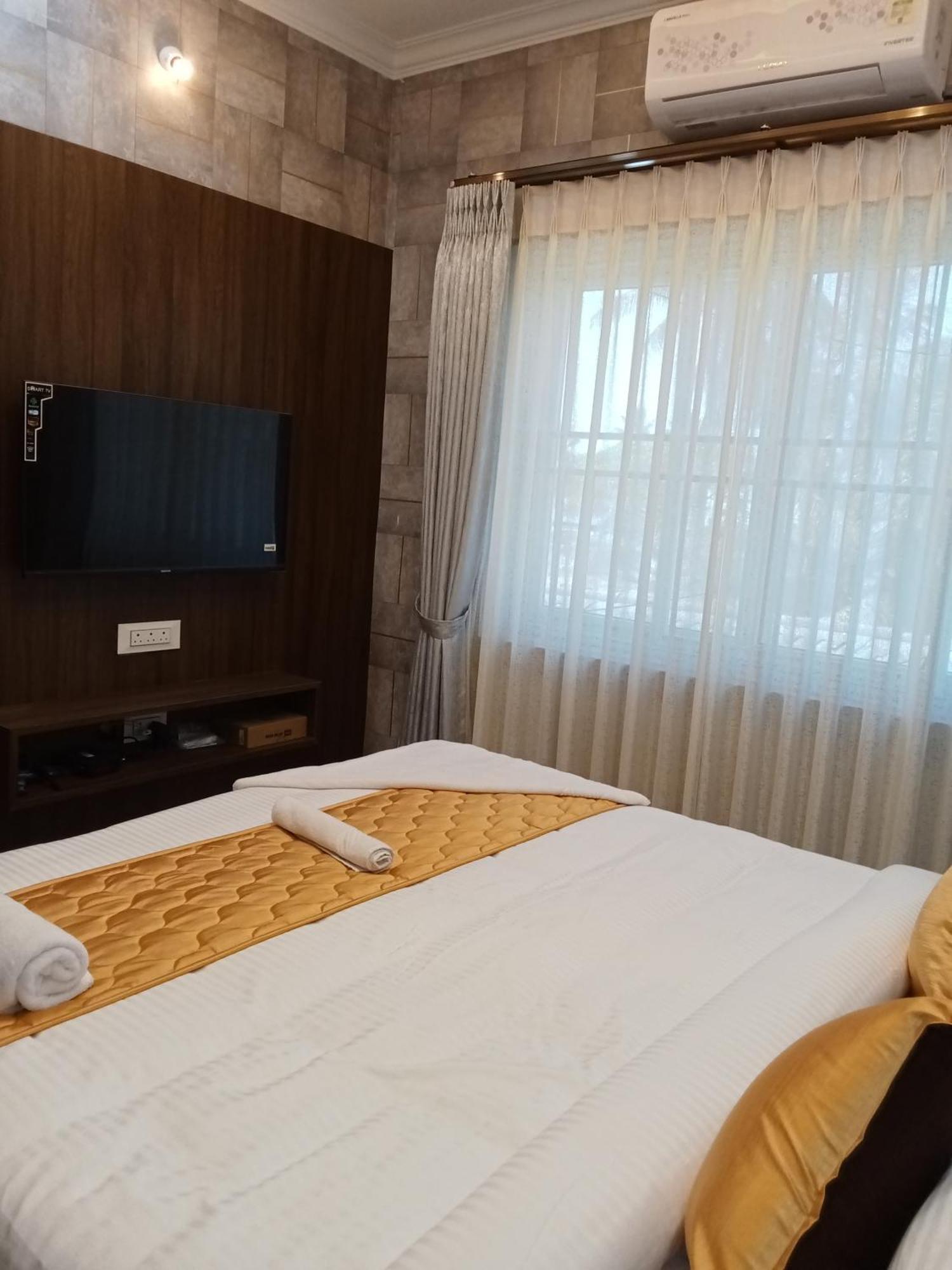 فندق Golden Residency Kushālnagar المظهر الخارجي الصورة